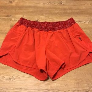 Lululemon tracker shorts